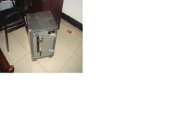 【紧急清仓】查封办公设备全套低价抛售，含电脑桌椅、打印机、复印机等，支持维修服务